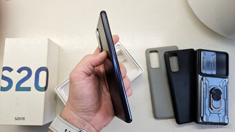 Samsung Galaxy S20 FE + obaly - 4