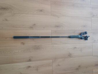 Gimbal so statívom a teleskopickou tyčou - 4