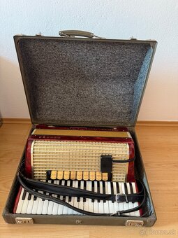 Akordeón HOHNER VERDI III M - 4