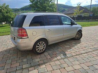 Ponúkam na predaj opel zafira B 7 mieste 1.9 CDTI 110 kw - 4