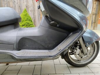 Suzuki burgman 650 - 4