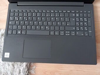 predám Lenovo V15-IIL / Intel core i5 / 20gb ram / ssd - 4