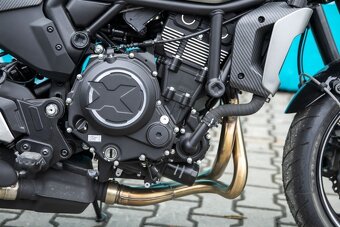 Predam motocykel CF moto CL-X 700 Sport - 4