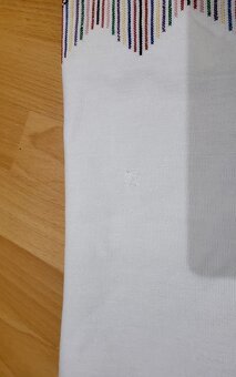 Starý vyšívaný obrus - 4