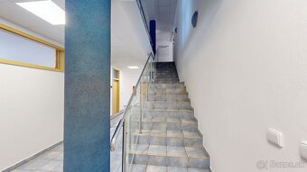 PINK Reality Prenájom kancelárie – 36 m², moderné priestory - 4