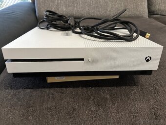 Xbox 360 oneS - 4