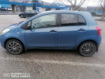 Toyota yaris - 4