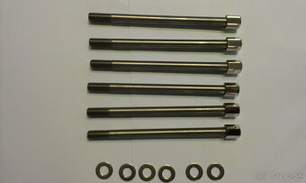 štyfty a matice hlavy valca - 4