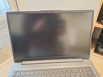 Lenovo IdeaPad 3 - 4