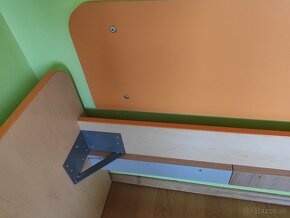 Posteľ 200 x 90 cm so zástenou - 4