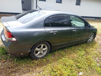 Honda Civic 8g sedan IMA - 4