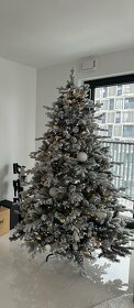 Umelý vianočný stromček 3D smrek polárny 210cm - 4