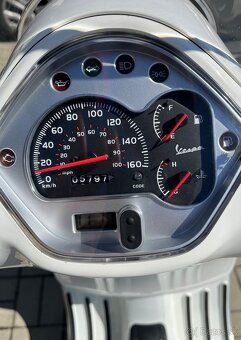 Vespa GTS 300 - rv 08/2009 - REZERVOVANE do 2.5 - 4