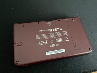 Nintendo DSi XL - 4