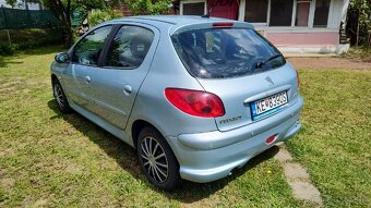 Peugeot 206 1,4 benzín, klimatizácia - 4