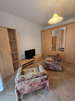 Ponúkam na prenájom 1. izbový byt s balkónom na sídlisku Záp - 4