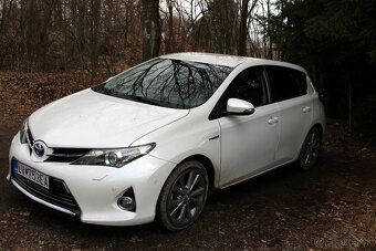 Toyota auris hybrid 1,8 - 4