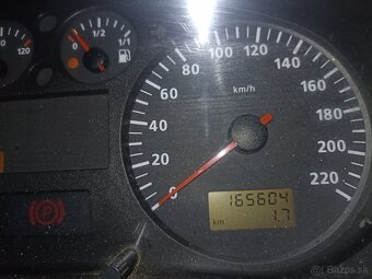 Predám ND Seat Ibiza 1,6/55kw benzín,ALM,rok 2000 - 4