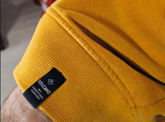 Mikina s kapucňou Volcano - 4