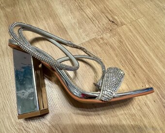 spoločenské sandále - 4