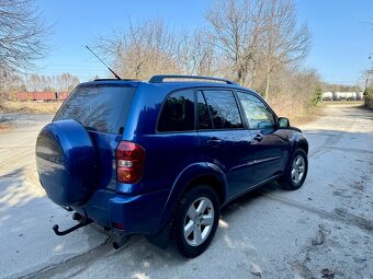 Toyota Rav4 2.0 D4D 4x4 - 4