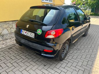 Peugeot 206+ 1.4i - 4