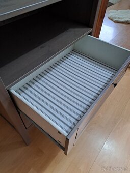 IKEA SUNDVIK PREBAĽOVACÍ STÔL/ KOMODA - 4