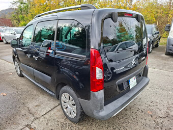 CITROEN BERLINGO XTR 1,6i benzín r.v. 2012 - 4