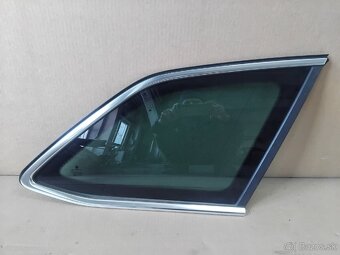 bočné sklo Superb 3 combi - 4