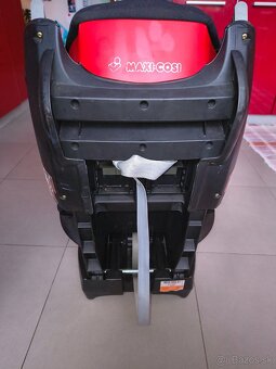 Zachovavalá autosedačka Maxi Cosi Tobi - 4