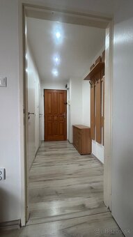2-izbový byt s balkónom na prenájom - Lánska, Pov.Bystrica - 4
