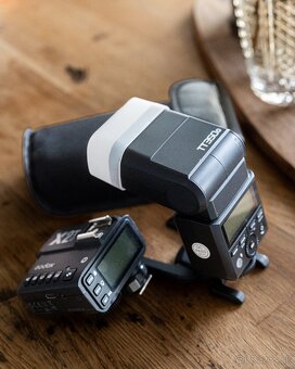 Godox TT350-O a Godox X2T-O pre Panasonic - 4