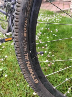 Predám horský bicykel BTWin Rockrider 520 - 4