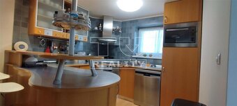 TU reality predava 6 izbovy dom nedaleko Popradu. - 4
