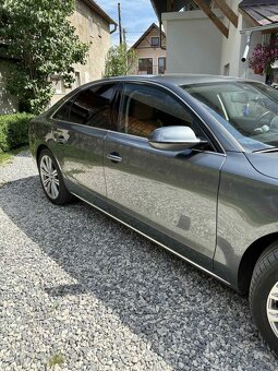Audi A8 - 4