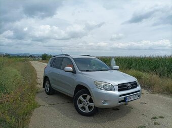 TOYOTA RAW 4 4x4 - 4