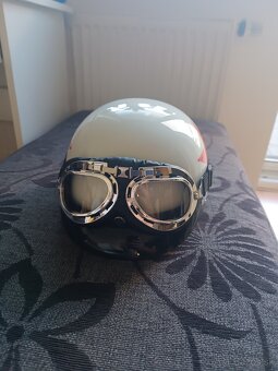 Retro helma - 4