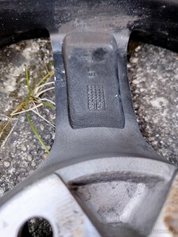 Elektróny BMW R18 5 X120 so zimnými pneumatikami - 4
