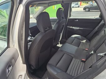 Predám Volvo V50 Aut,2.0D, 100kW, 2009 - 4