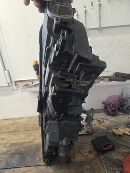 Svetlo audi a4 b9 - 4