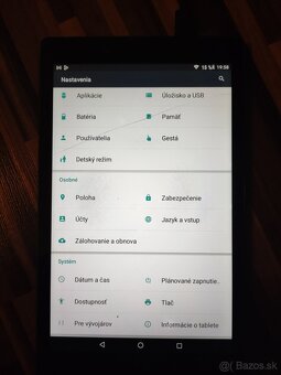 Lenovo  TB3 850F - 4
