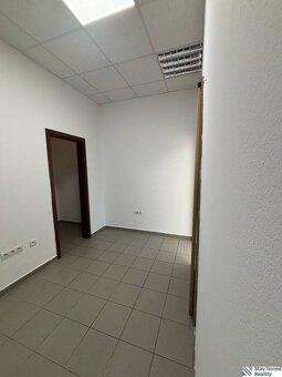 Prenájom obchodného priestoru 28m2, centrum Senec - 4