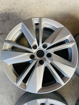 5x112 r17 škoda - 4