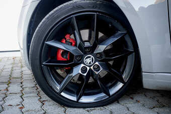 Škoda Octavia Combi 2.0TDI RS - 4