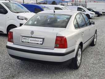 Volkswagen Passat 1.6 B5 - 4