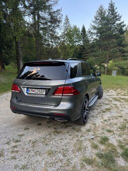 Mercedes-Benz GLE 350d AMG Line - 4