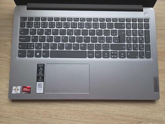 Lenovo IdeaPad 1 15AMN7 AMD 7120U,8GB/256GB,zaruka,brasna - 4