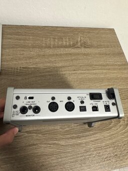 Taascam Series 102i USB zvuková karta - 4