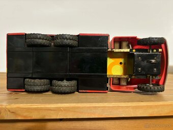 Stara hracka - Stare auto - Tatra 138 CSAD - 4