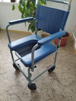 Elektrická polohovacia posteľ pre ležiaceho pacienta - 4